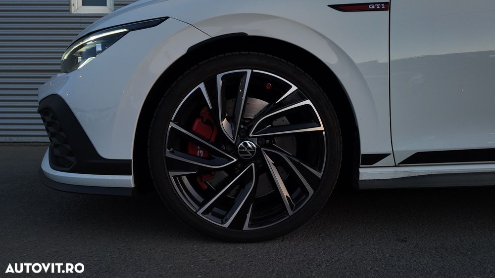 Volkswagen Golf 2.0 TSI DSG GTI - 11