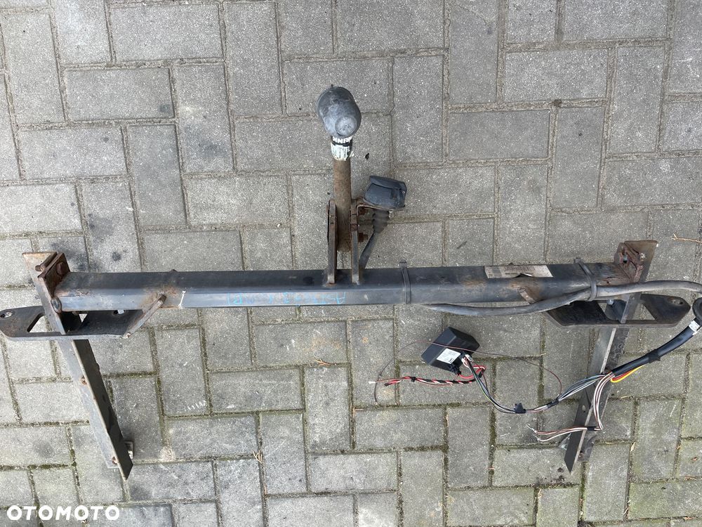 Hak holowniczy Opel Astra J Kombi  wraz z modułem - 1