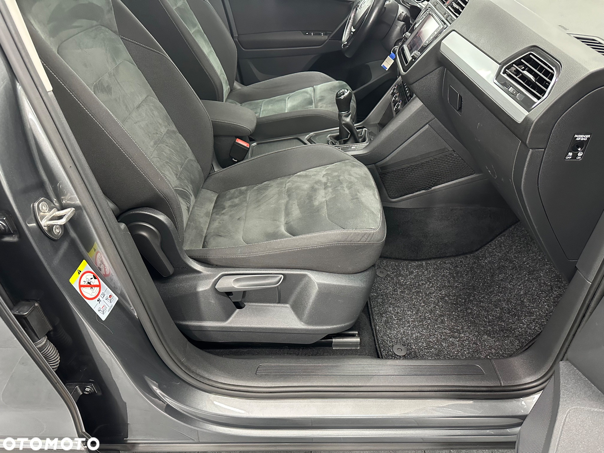 Volkswagen Tiguan - 34