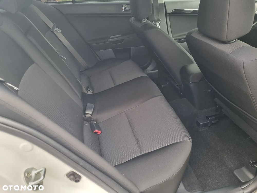 Mitsubishi Lancer - 18