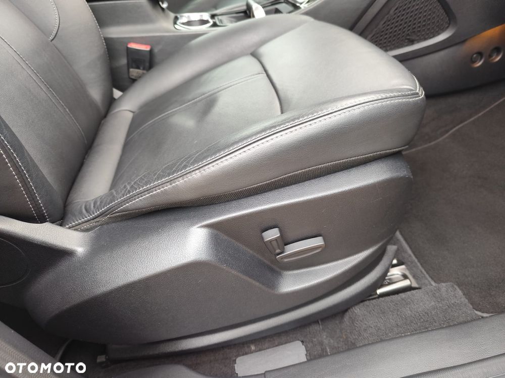 Ford Galaxy 2.0 TDCi Platinium X (Titanium) MPS6 - 30