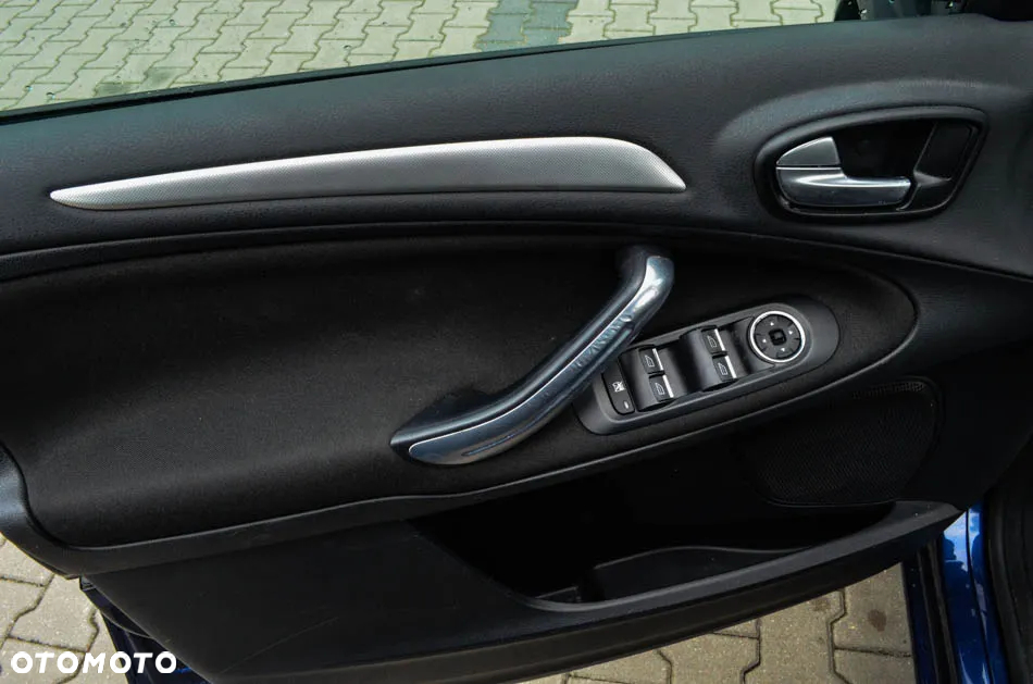Ford Galaxy 2.0 Business Edition - 29
