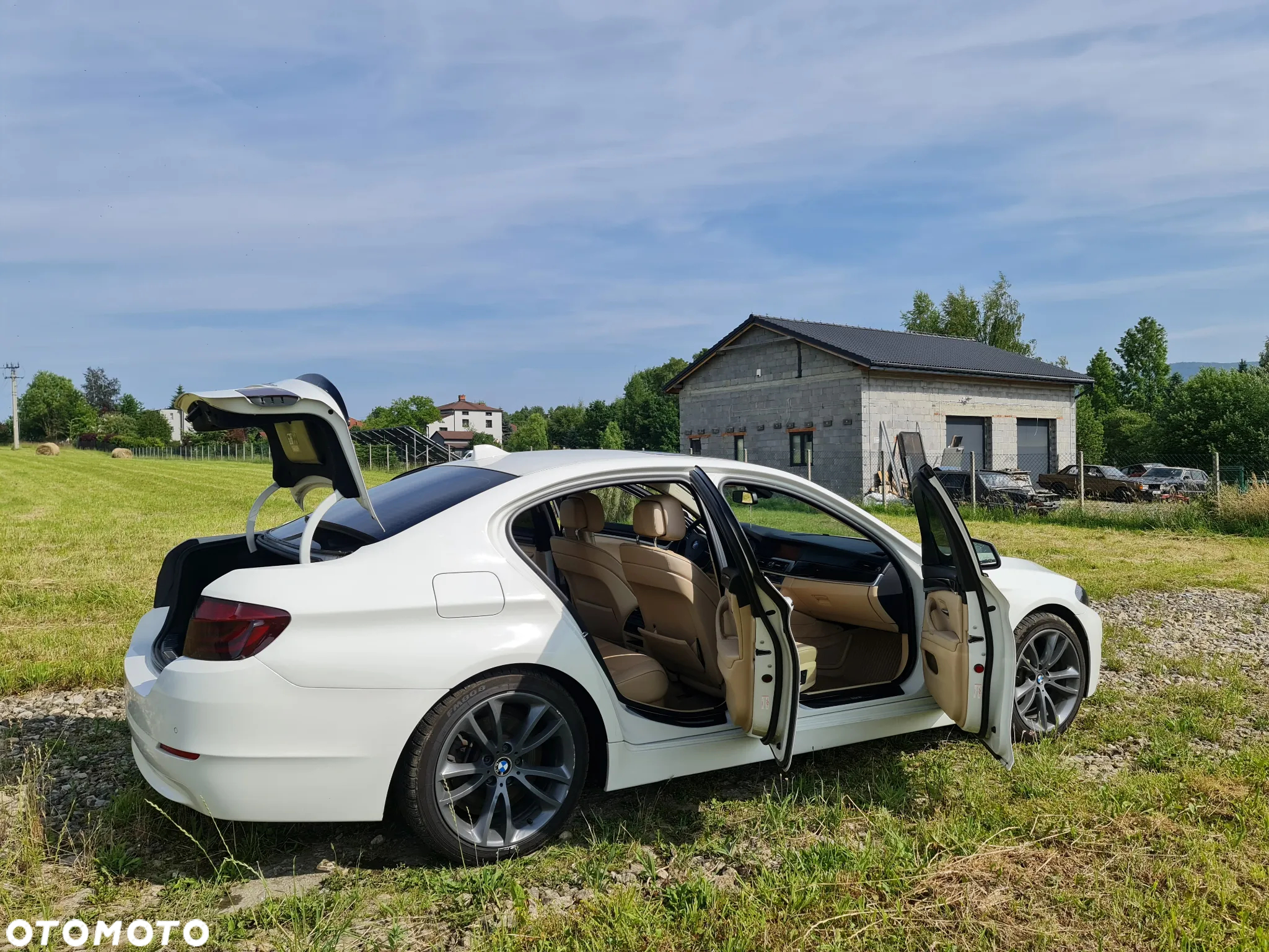 BMW Seria 5 528i xDrive - 18