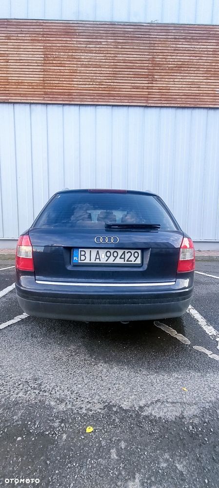 Audi A4 Avant - 4