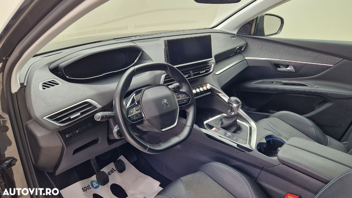Peugeot 3008 - 13