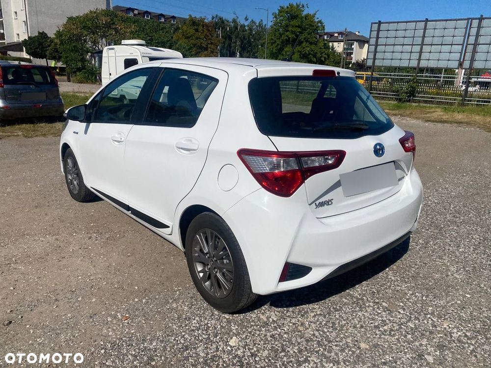 Toyota Yaris - 4