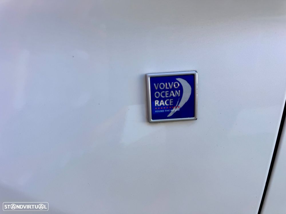 Volvo XC 60 2.0 D4 Volvo Ocean Race Geartronic - 16
