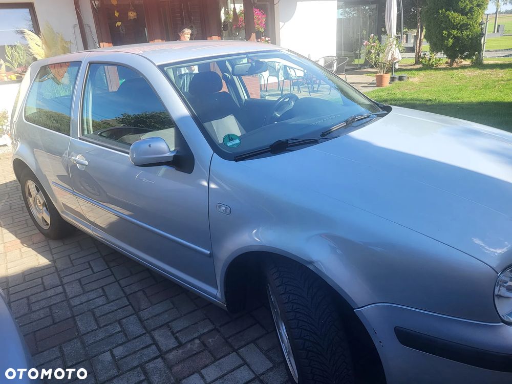 Volkswagen Golf - 5