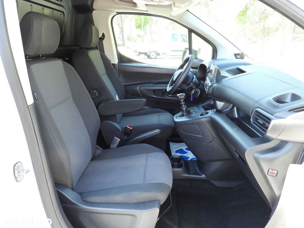 Toyota PROACE CITY  FURGON CHŁODNIA  -15*C ZASILANIE 230V TEMPOMAT KLIMATYZACJA  100KM - 40
