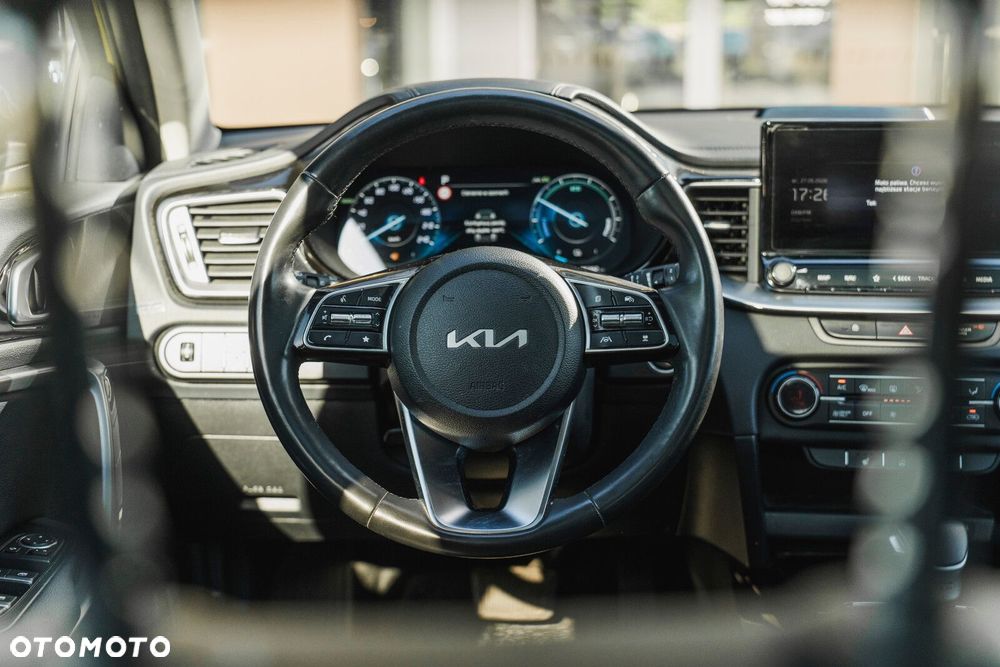 Kia XCeed - 26