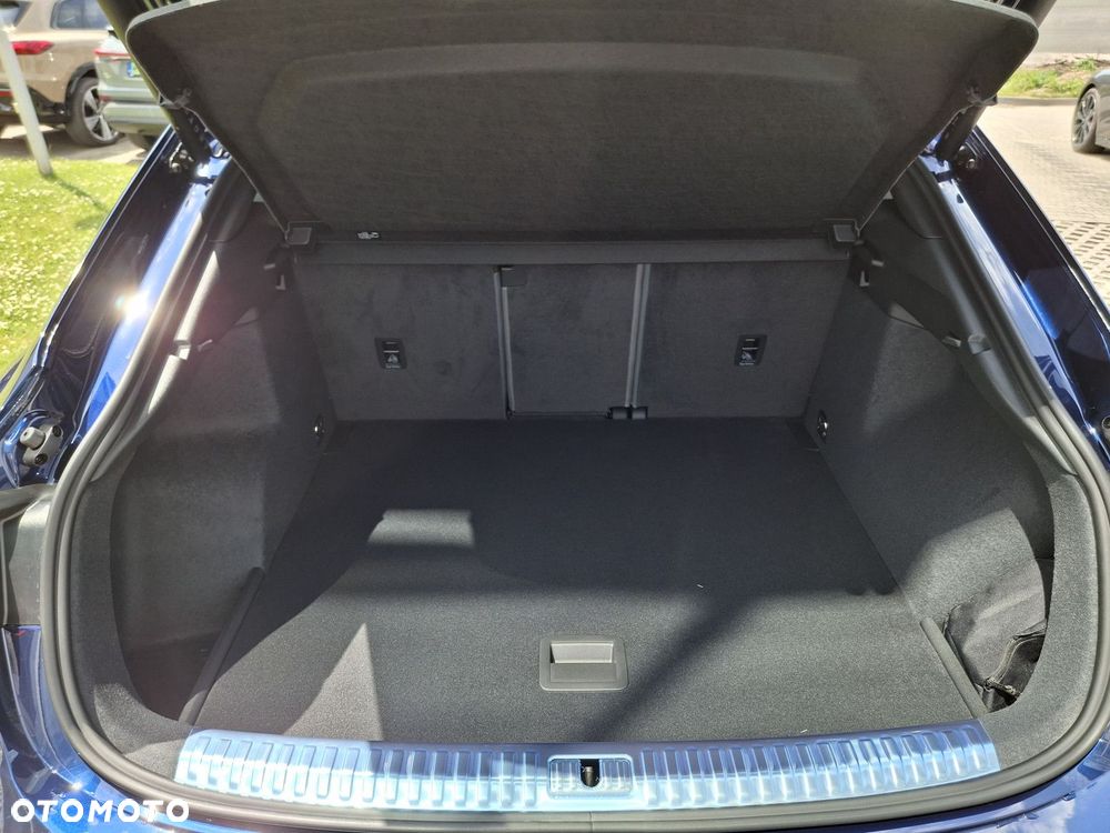 Audi Q3 Sportback - 16