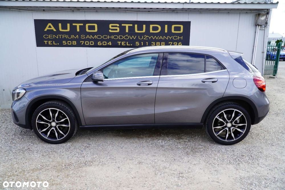 Mercedes-Benz GLA 200 7G-DCT Urban - 31