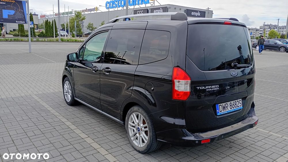 Ford Tourneo Courier 1.0 EcoBoost Titanium - 6