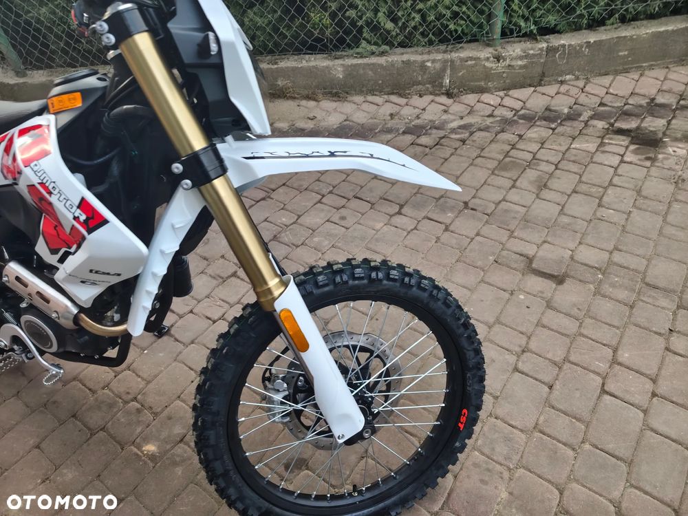 QJMOTOR COV 125X - 4