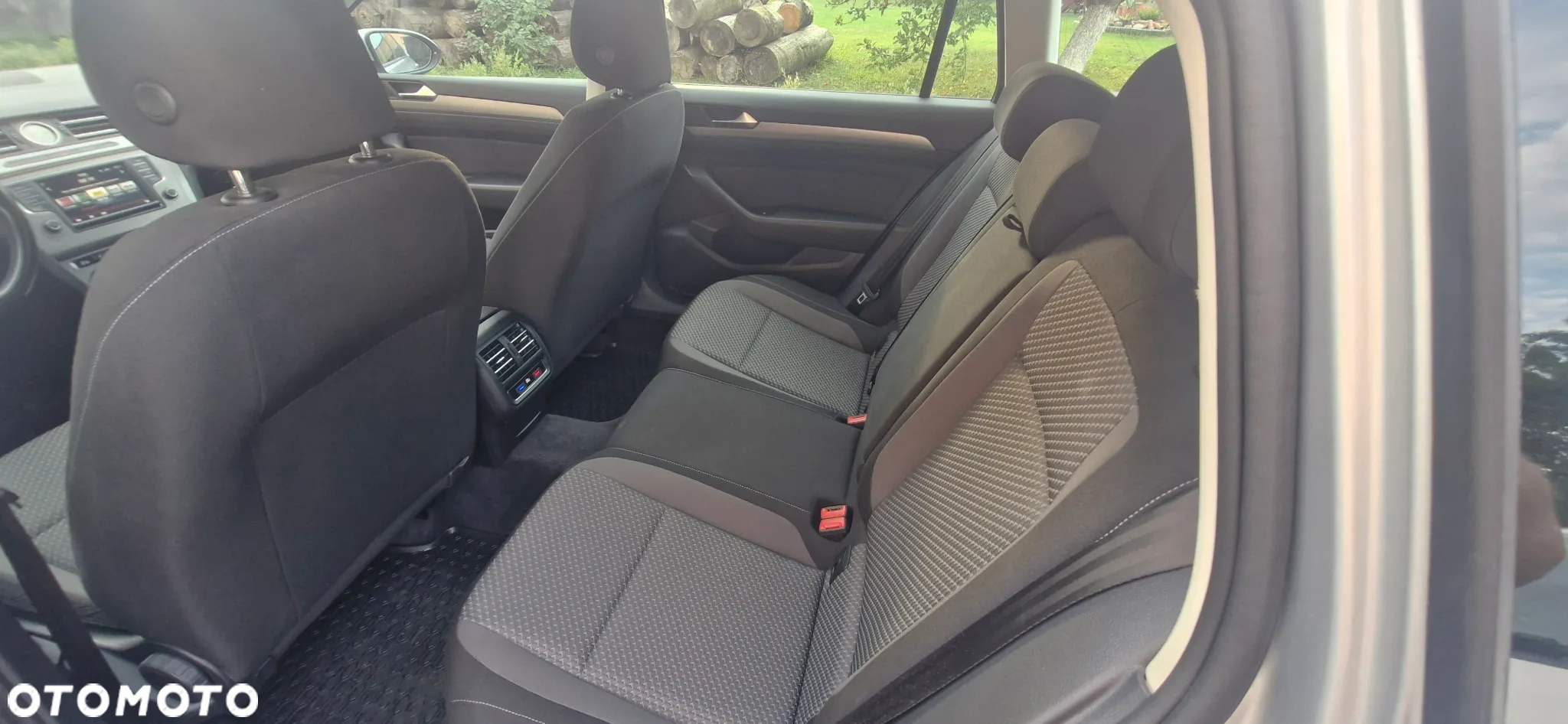 Volkswagen Passat 2.0 TDI BMT Trendline - 15