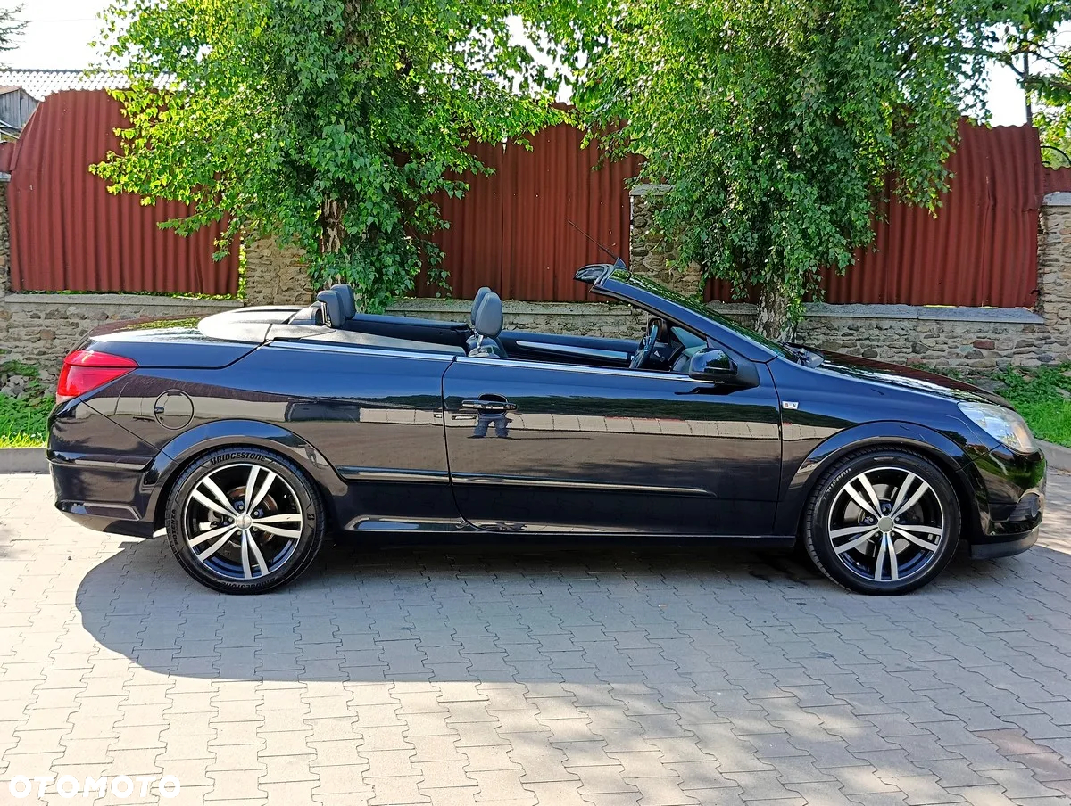 Opel Astra Twin Top 1.9 CDTI Cosmo - 2