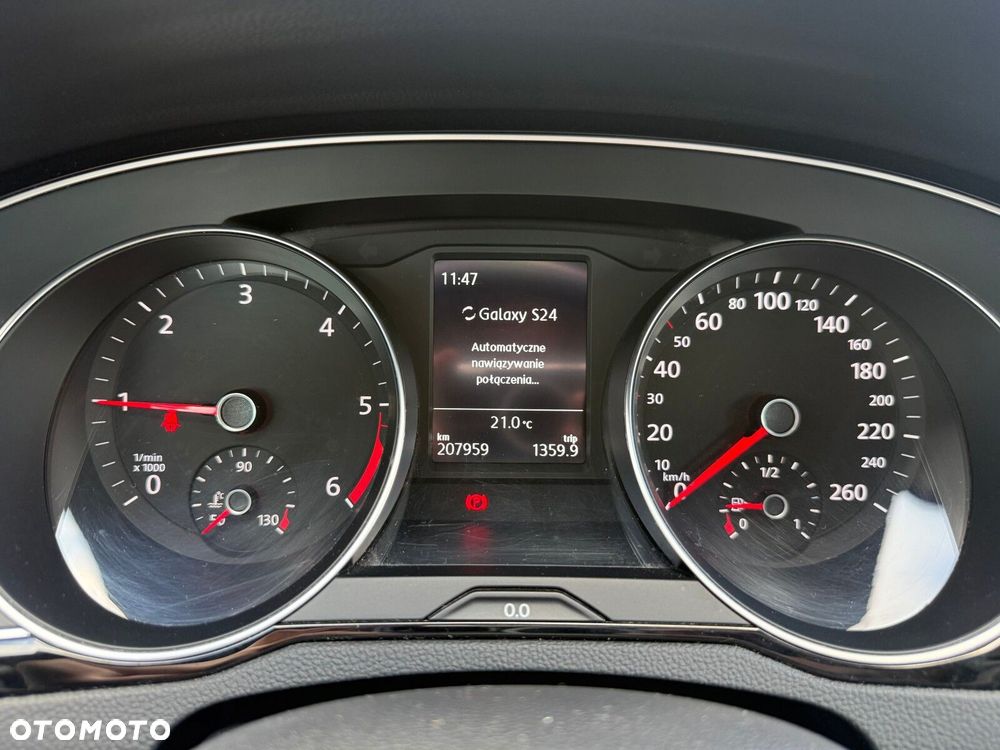 Volkswagen Passat Variant 2.0 TDI EVO Business - 25