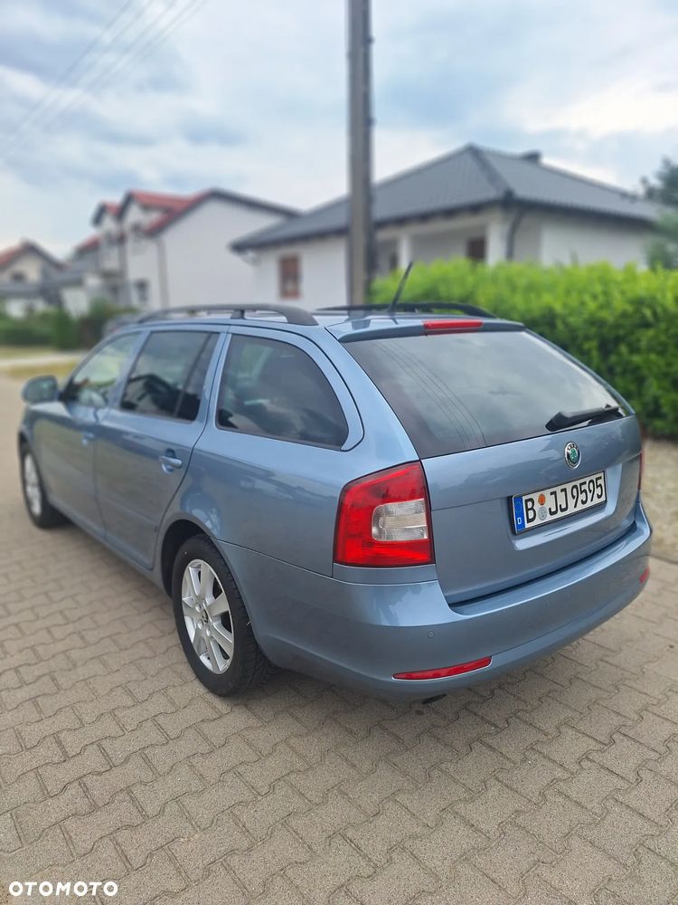 Skoda Octavia 1.6 TDI Ambition DSG - 4