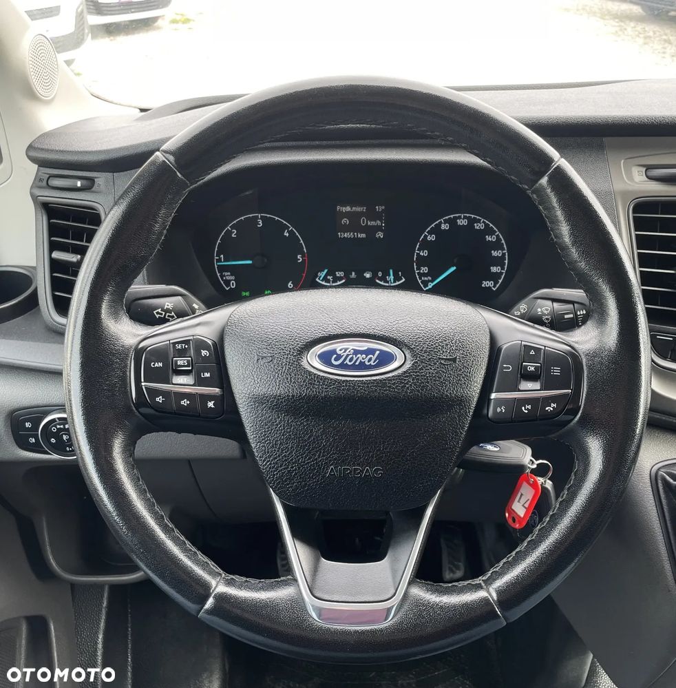 Ford Transit - 10
