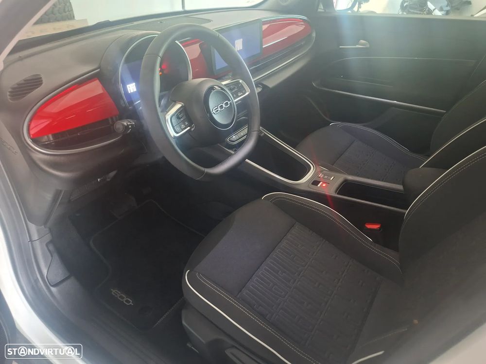 Fiat 600e 54 kWh (RED) - 26