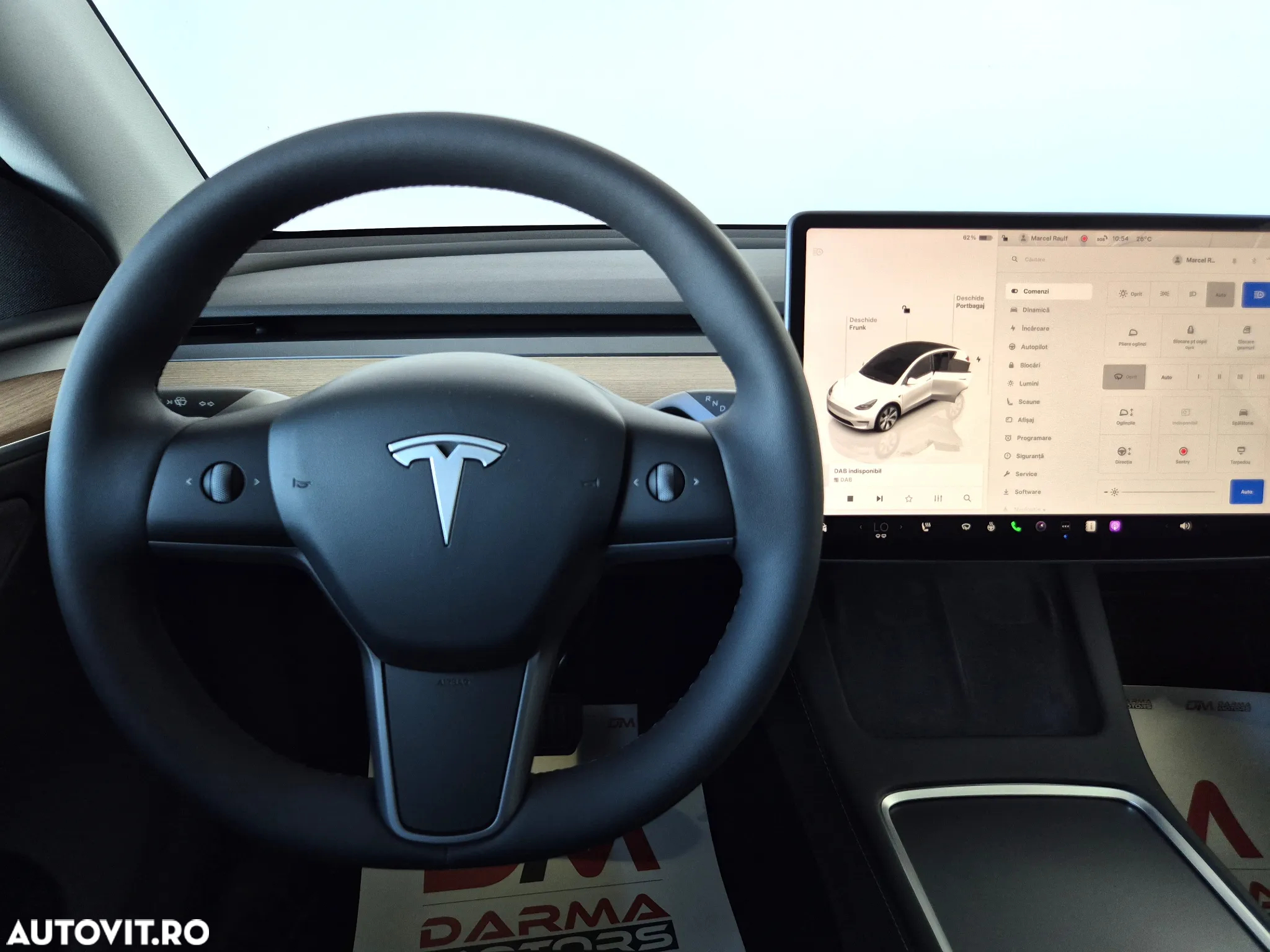 Tesla Model Y Long Range Dual Motor AWD - 16