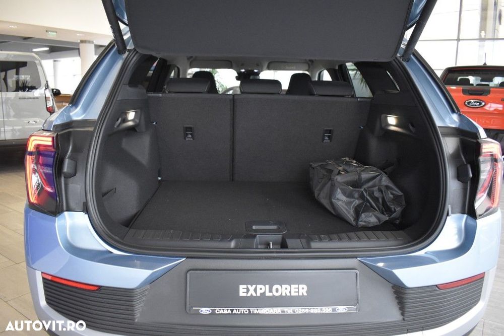 Ford Explorer RWD 77 kWh Extended Range Select - 11