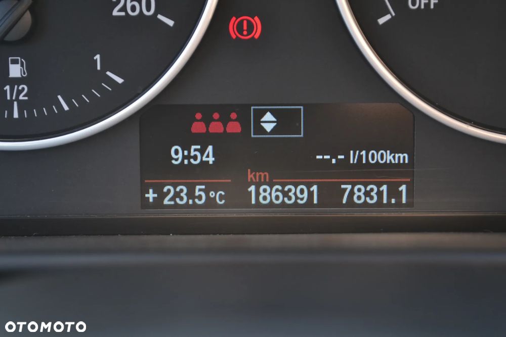 BMW Seria 1 118i Sport Line - 27