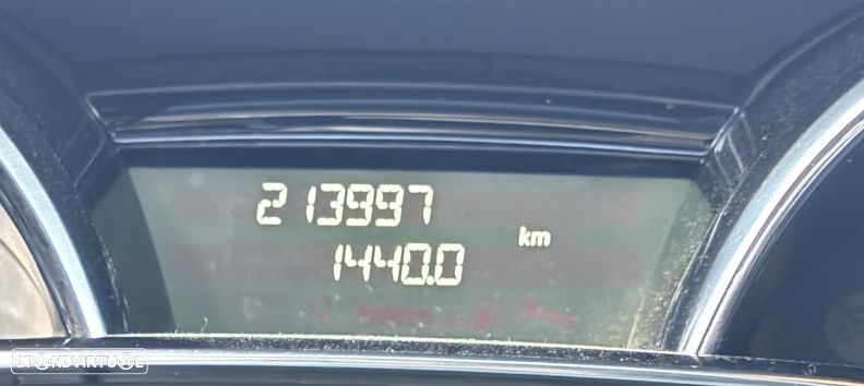 Renault Clio Sport Tourer (Energy) dCi 90 Start & Stop LIMITED - 4