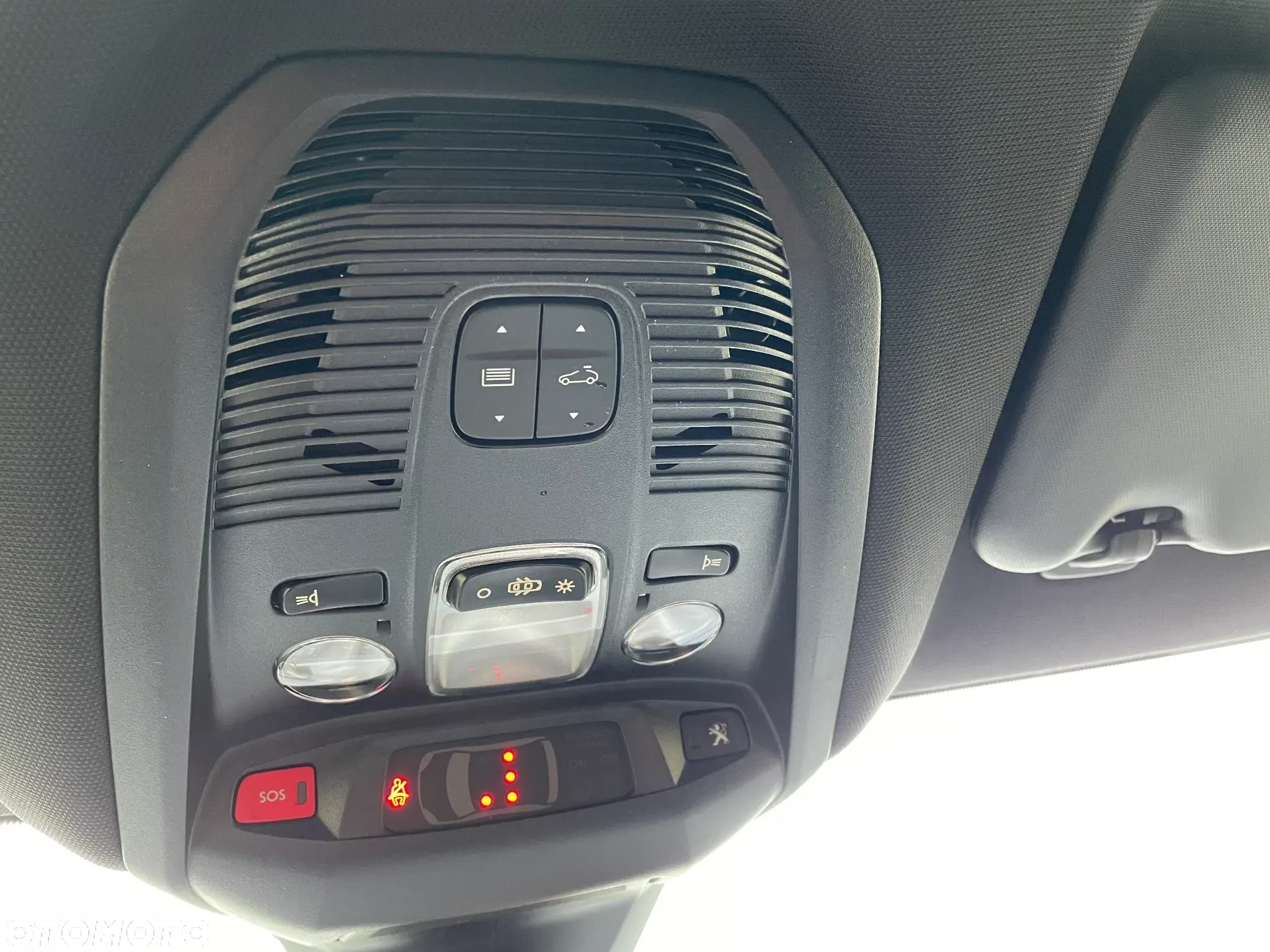 Peugeot 3008 1.6 PureTech Hybrid4 PHEV GT S&S EAT8 - 16