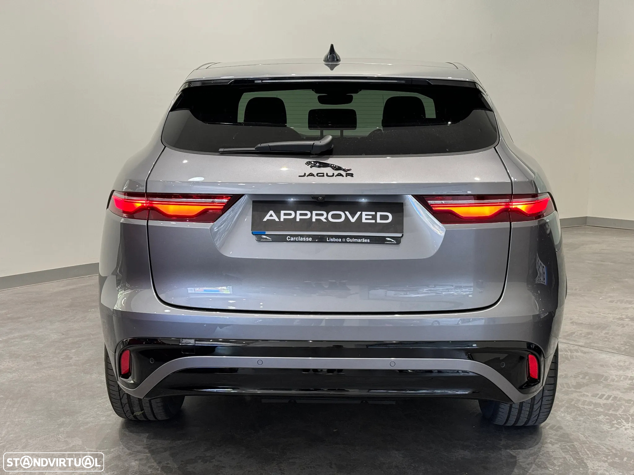 Jaguar F-Pace 2.0 P400e AWD R-Dynamic S - 5