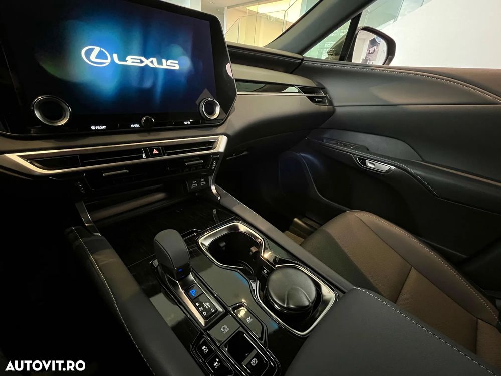 Lexus Seria RX 350h E-Four HEV Comfort - 17