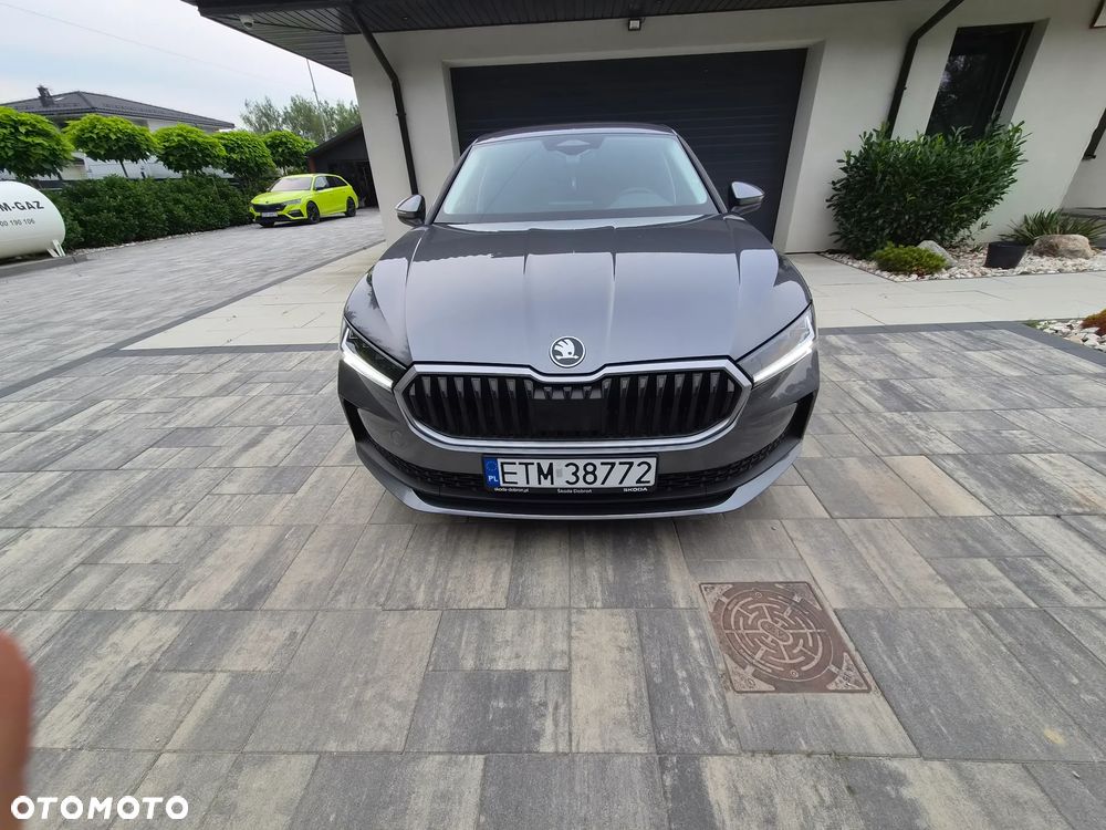 Skoda Superb 1.5 TSI mHEV Selection DSG - 6