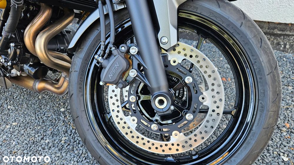 Kawasaki Z 650 - 12