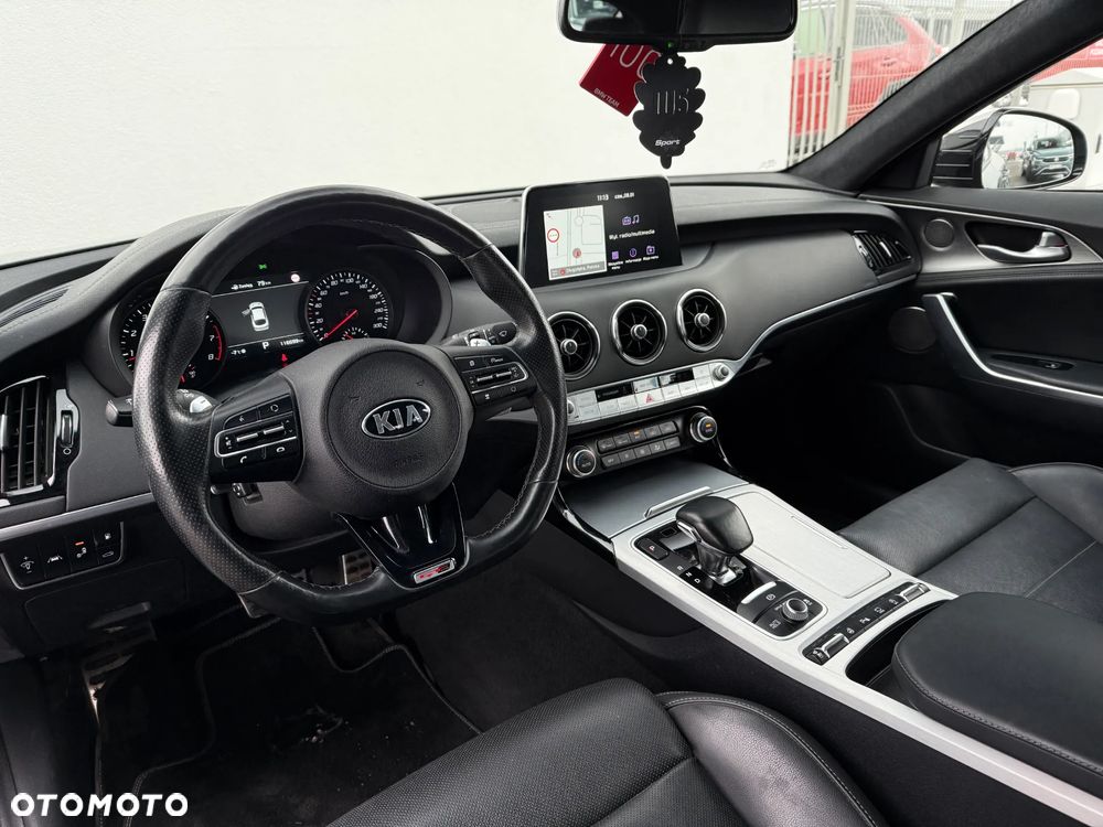 Kia Stinger 2.0 T-GDI GT Line - 27