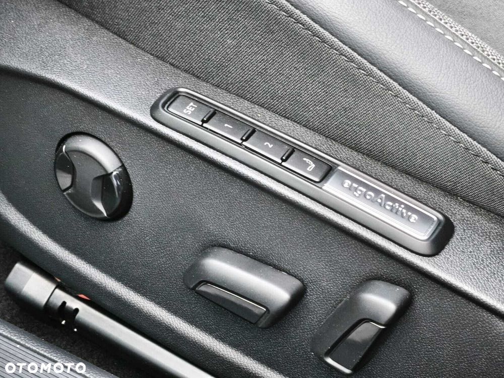 Volkswagen Golf Variant 2.0 TDI Style DSG - 34