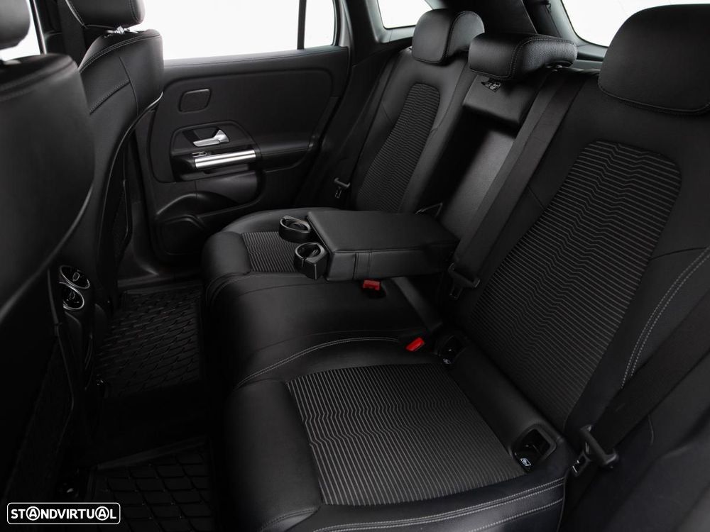 Mercedes-Benz EQA 300 4Matic Progressive - 10