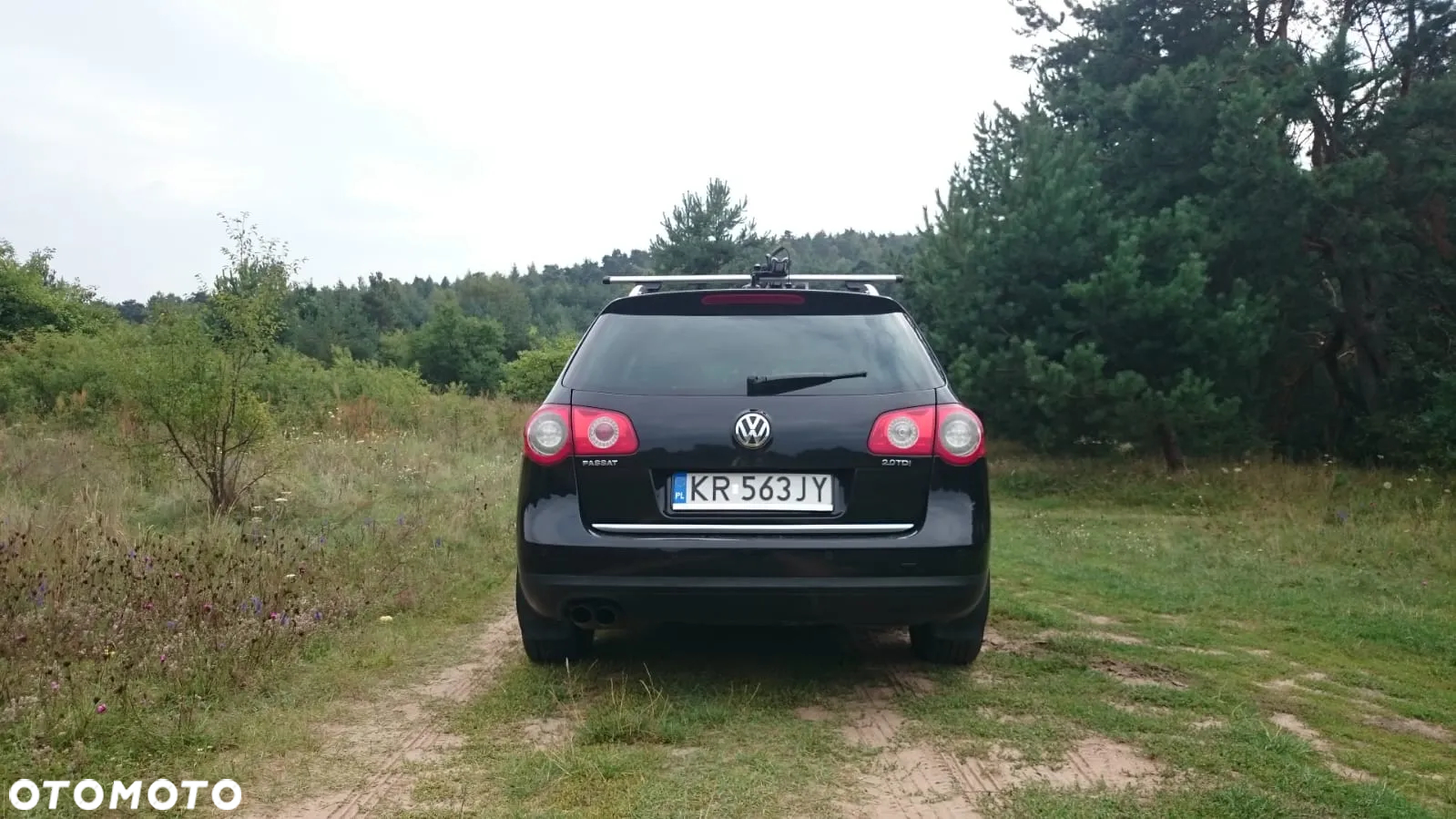 Volkswagen Passat 2.0 TDI DPF Highline - 9