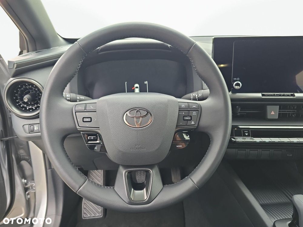 Toyota C-HR - 16