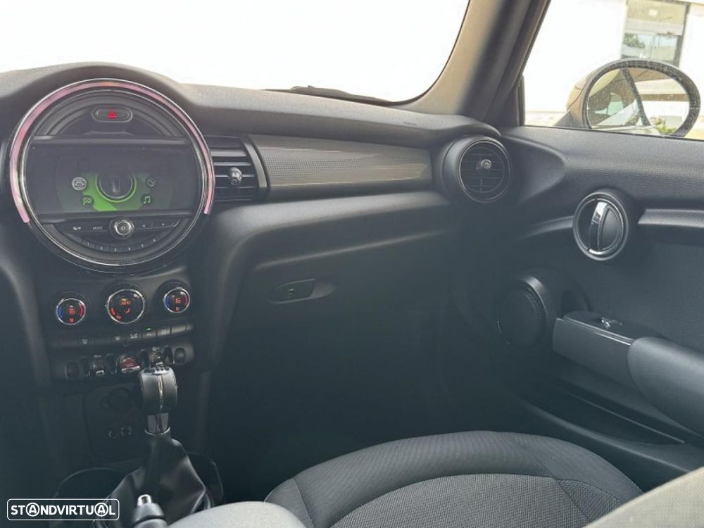 MINI Cabrio Cooper D - 21