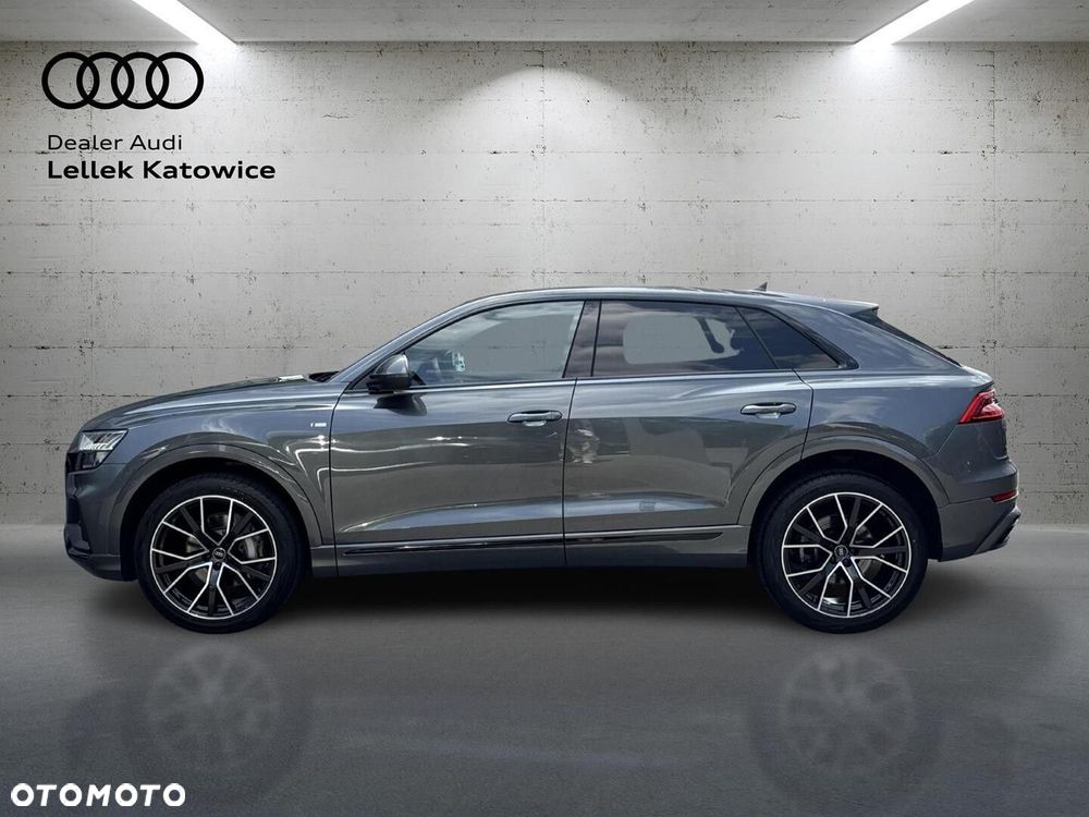 Audi Q8 - 10