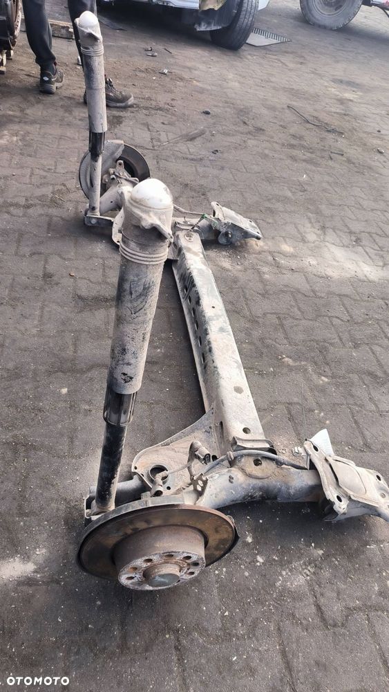 BELKA / SANKI TYŁ SEAT LEON III LIFT 5Q0501115 - 3