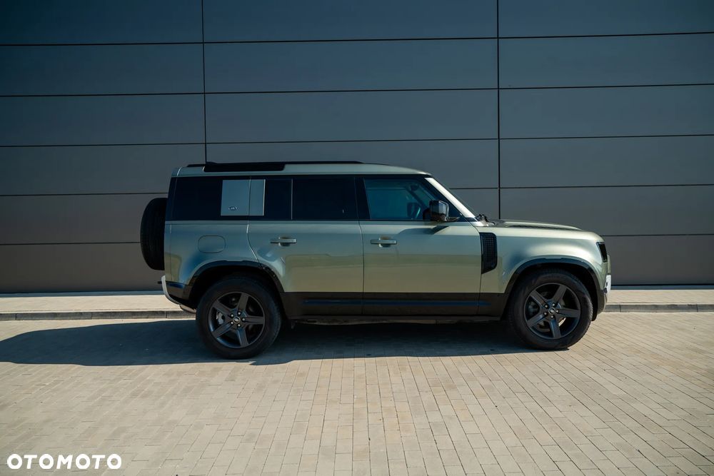 Land Rover Defender - 6