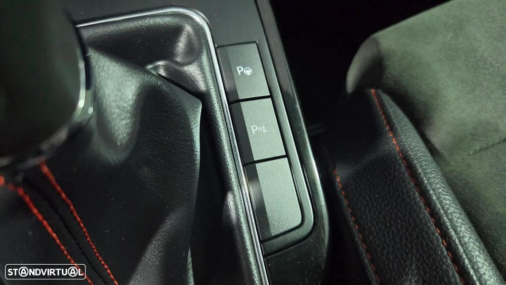 SEAT Arona 1.0 TSI FR - 32