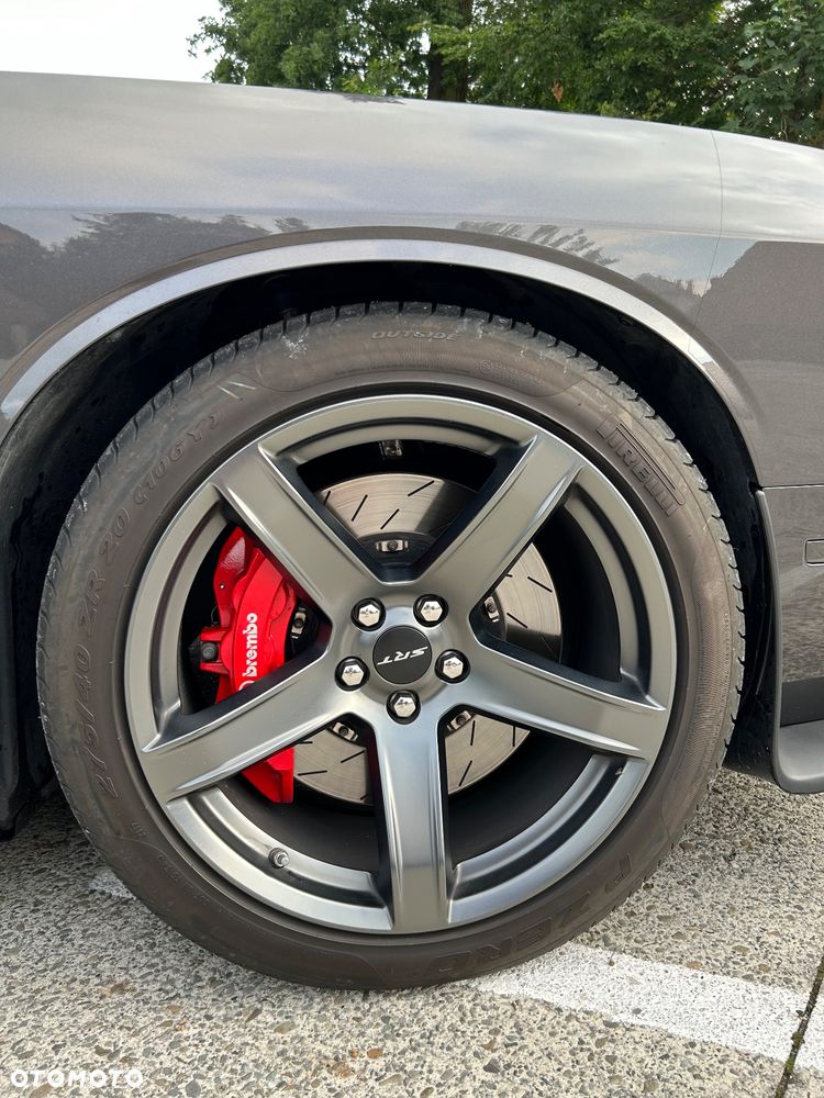 Dodge Challenger 6.2 Hellcat - 8