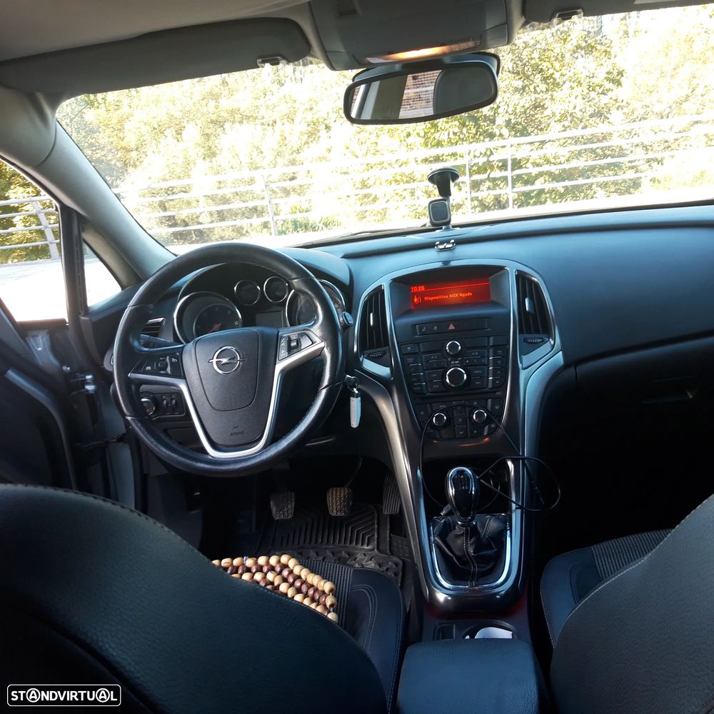 Opel Astra 1.7 CDTi Cosmo ecoFLEX - 7