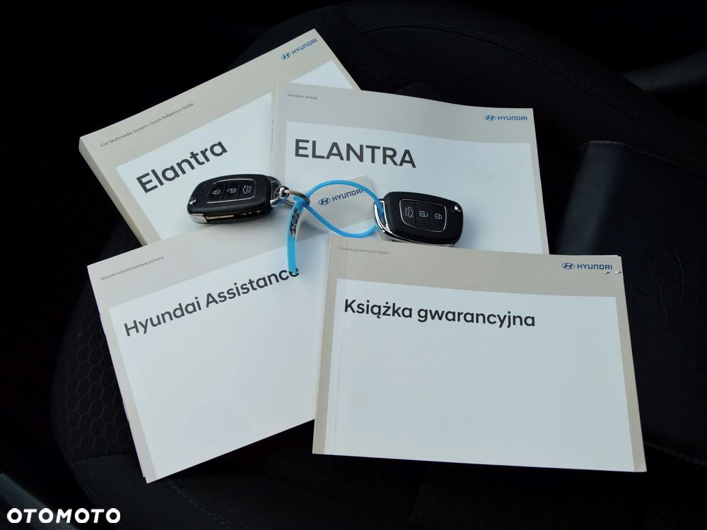 Hyundai Elantra 1.6 Comfort - 21