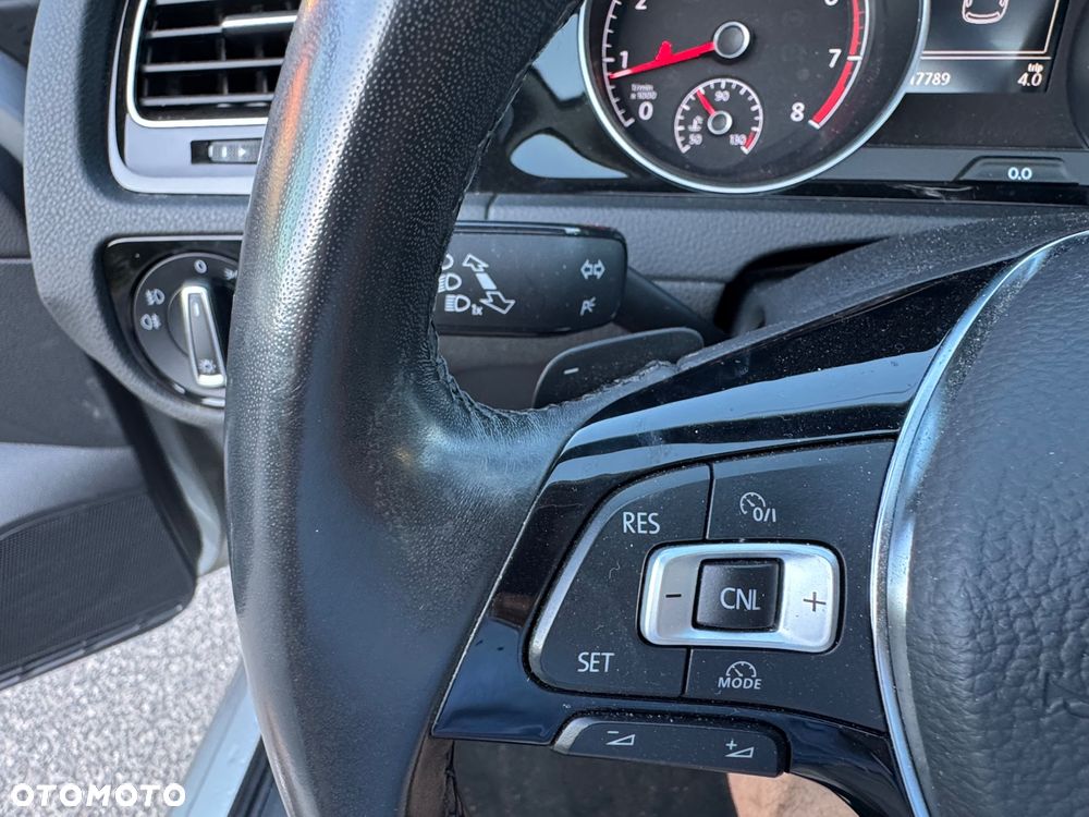 Volkswagen Golf 1.4 TSI ACT BlueMotion Technology DSG Highline - 19