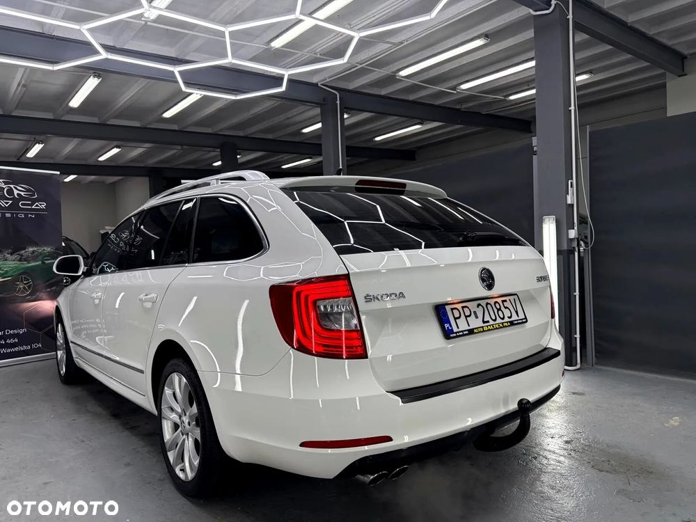 Skoda Superb 1.8 TSI Elegance DSG - 4