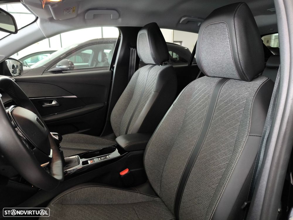 Peugeot 208 1.2 PureTech Allure - 11