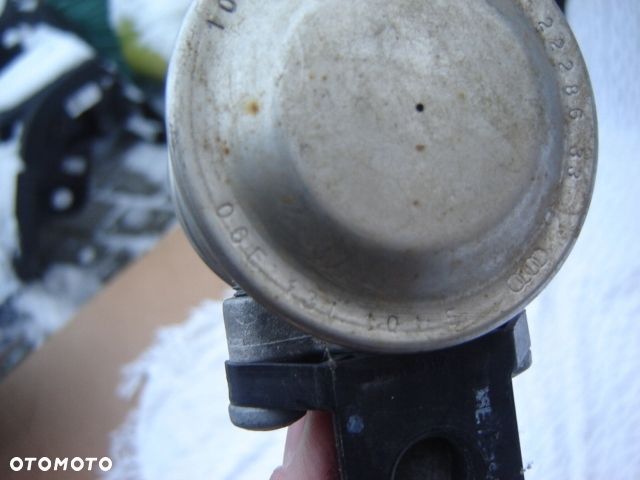 VW AUDI ZAWÓR KOMBINOWANY 06E131101 - 2